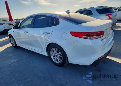2016 Kia Optima Lx z USA, uszkodzony, nr VIN 5XXGT4L31GG051597